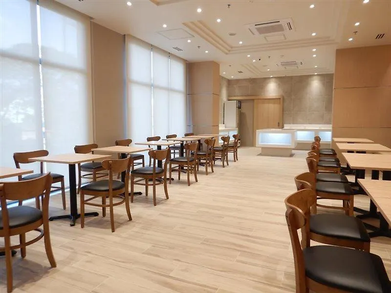 Wishton Hotel Yangon